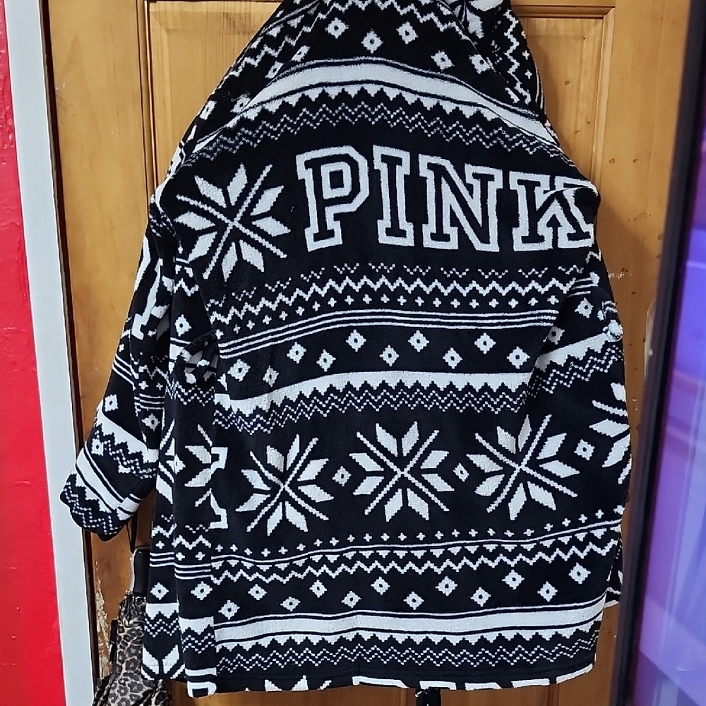 PINK Victoria's Secret Black and White Cozy Hoodie